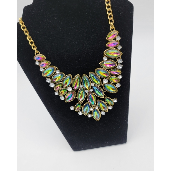 Fashion statement Multicolor rhinestone necklace - Picture 3 of 5